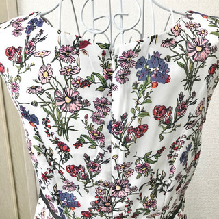 美品　Clear 花柄　ボタニカル柄　ワンピース　ノースリーブ　エレガントの画像