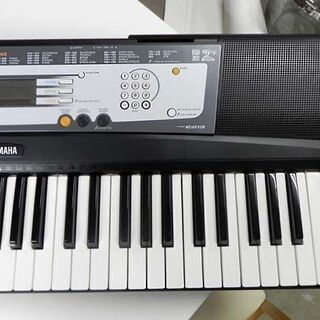 YAMAHA ポータブルキーボード PSR-E213 61鍵盤 電子楽器 ヤマハ ピアノ エレクトーン ブラック ☆ PayPay(ペイペイ)決済可能 ☆ 札幌市 白石区 東札幌の画像