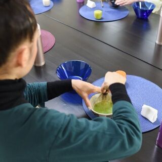 NO正座！美しい所作で女子力アップ！ゼロから始める「テーブル茶道」の画像