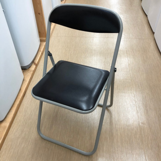 中古品☆LION☆パイプ椅子☆グレー×黒☆簡単折りたたみ椅子☆222P
