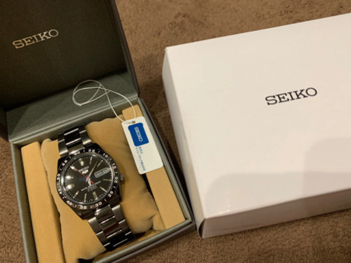 SEIKO 腕時計　新品(1度試着のみ)