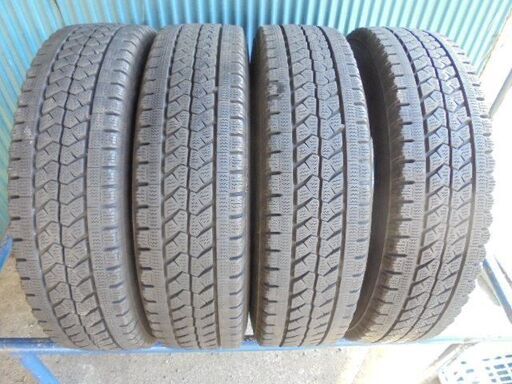 ブリヂストン BLIZZAK W979 175/75R15 103/101L LT 4本　7～8分溝