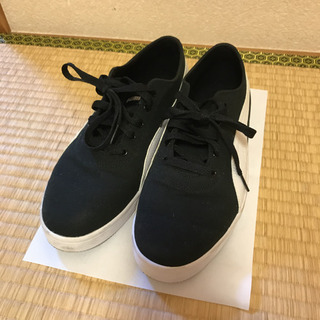 PUMAスニーカー 25.5cmの画像