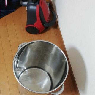ステンレスの寸胴の画像