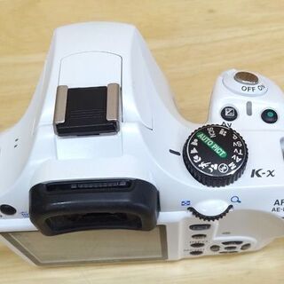 ペンタックス デジタル一眼レフカメラ K-x 白 本体+レンズ /mc PENTAX