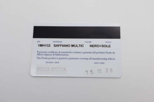 《PRADA/サフィアーノ 二つ折り長財布》ABランク ブラック 黄 箱 ギャラ