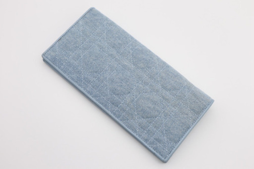 《Dior/レディディオール デニム 二つ折り長財布》Aランク 袋 極美品 水色