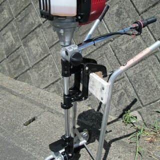新品4スト簡易船外機2馬力（中国製）GX35。1台39800円。2台有り