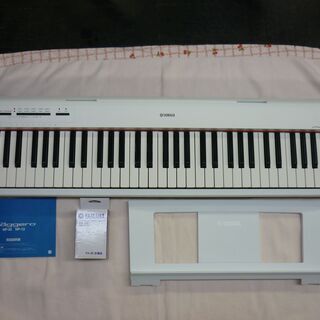 YAMAHA　キーボード　PIaggero NP-12WH  2016年製　中古品