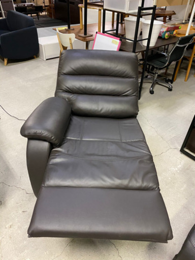 極上美品！展示品！ニトリ 3人用 電動リクライニングソファ ビリーバー3 ダークブラウン