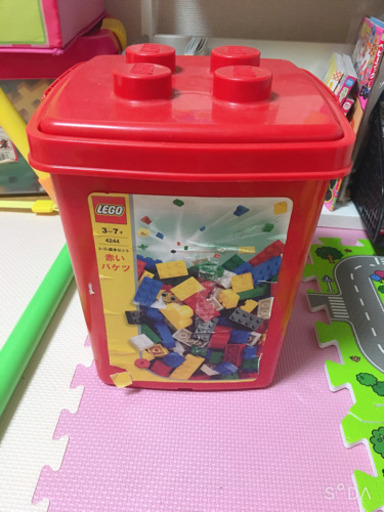 レゴ赤いバケツ＋ポケモン