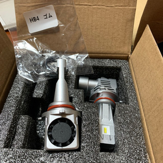 LEDヘッドライトの画像