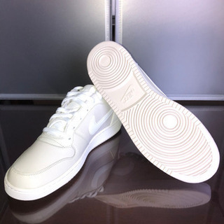 ナイキエバンススニーカー新品未使用27.5cmの画像