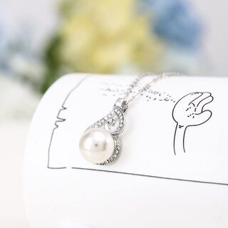 【新品】【3点セット】ネックレス ピアス オシャレの画像