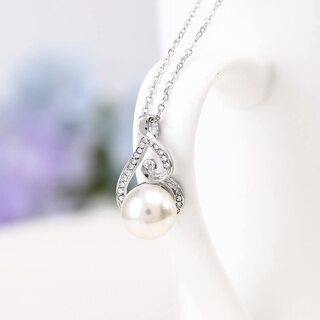 【新品】【3点セット】ネックレス ピアス オシャレの画像