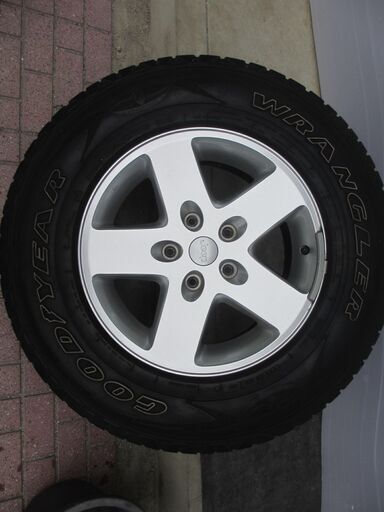 2016yジープラングラーアンリミテッド用　5本プラスカバー付き