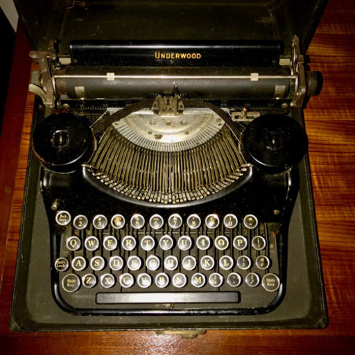 ヴァイオレットエヴァーガーデン　タイプライター　ヴィンテージ　ヴァイオレット　エヴァー　ガーデン　バイオレット　エバー　ガーデン