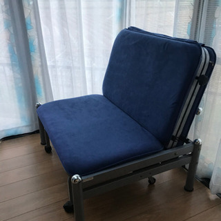 ソファー兼ベッド　☆無料