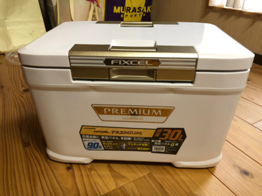 他サイト取引中　シマノ　SHIMANO  フィクセル　プレミアム　クーラーボックス