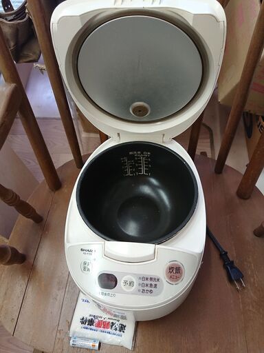 SHARP シャープ 炊飯器 5合炊き 美品 配達サービス