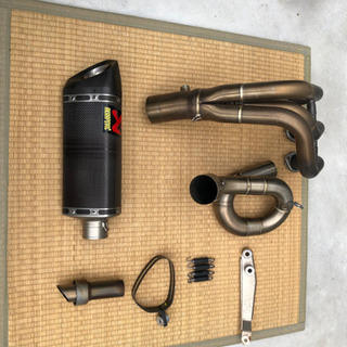 MT-09 社外マフラー　Akrapovic Racing Li...