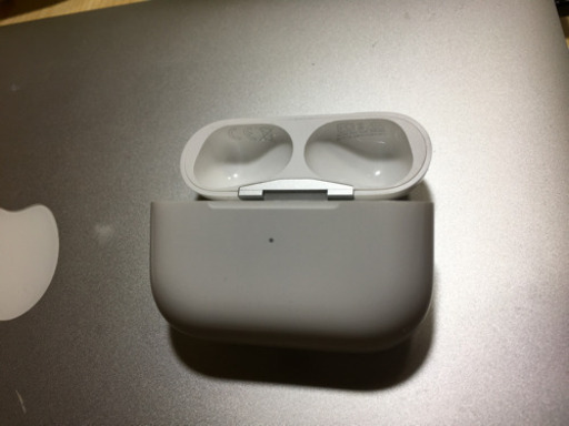 正規品,極美品の充電ケース AirPods Pro 充電ケースのみ 極美品 【公式通販】