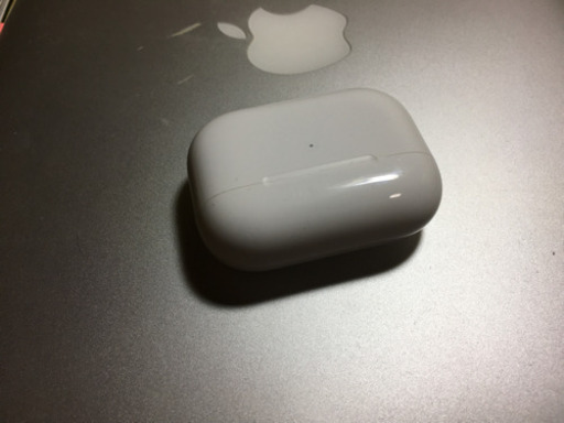 正規品,極美品の充電ケース