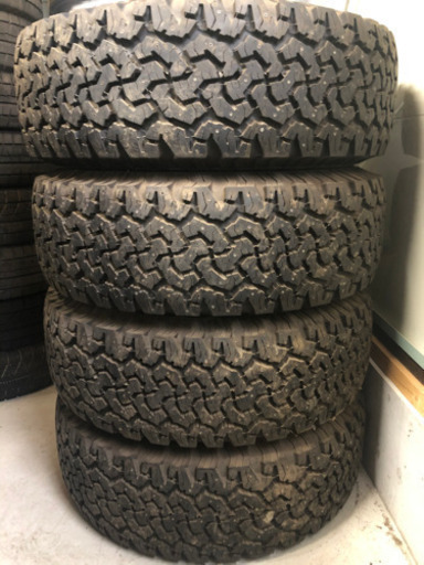 265/70R17スパイクタイヤバリ溝ホイール付き❣️プラド　ハイラックスサーフ等に