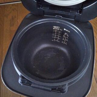 TIGER 土鍋圧力 炊きたてIH 炊飯器 5.5合炊き 難ありの画像