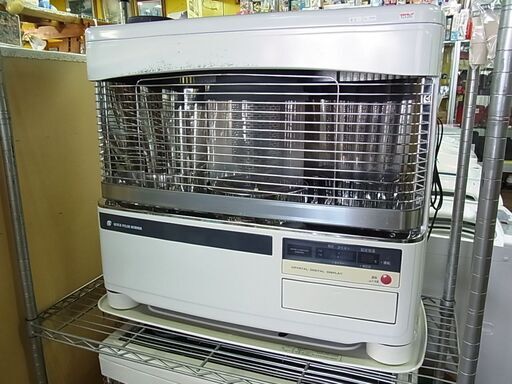 CORONA コロナ　煙突ストーブ　分解清掃済み　半密閉式石油　2010年製　暖房出力7.00kw　反射　輻射　ポット　壁置き