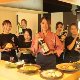 元気な女性スタッフが働く活気あるお店「酒とおばんざい 菜な」新店...