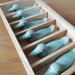 高麗青磁　権泰鉉　曉泉窯　箸置き　の画像