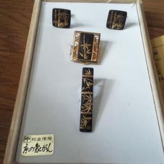 川人象嵌　カフス、ネクタイピン　純金使用品の画像