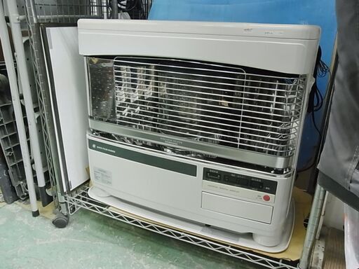 CORONA コロナ　FF床暖ストーブ　分解清掃済み　密閉式石油　2012年製　反射　輻射　ポット　床暖房　壁置き