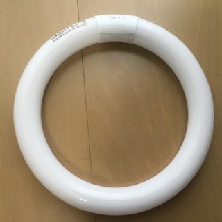 【新品未使用品】蛍光ランプ　トップバリュー　30型　クリアファインの画像