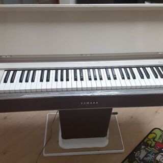 YAMAHAピアノの画像