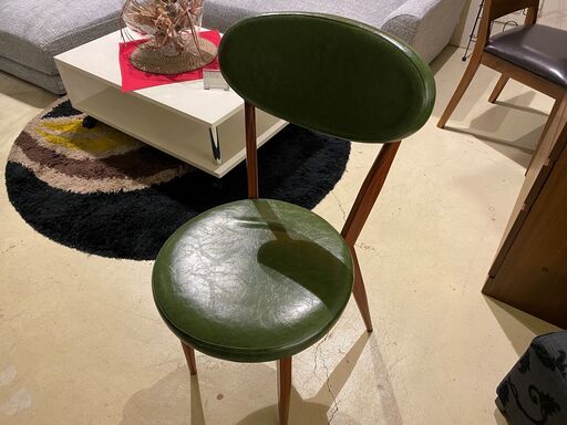 チェア ダイニングチェア グリーン レトロ スタッズ付き 中古品