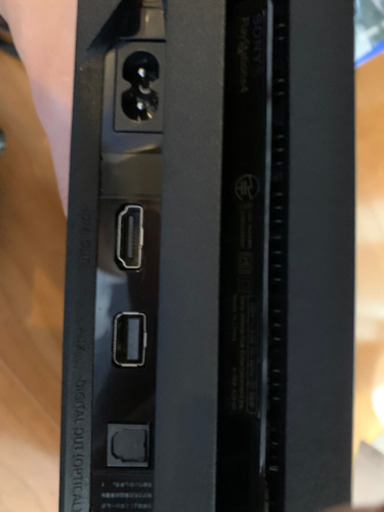 値下げ交渉してください！人気ソフト8本付き！ps4  pro 1TB