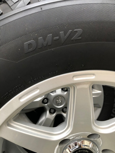 ランドクルーザープラドにて使用 ブリヂストン  スタッドレス DM-V3