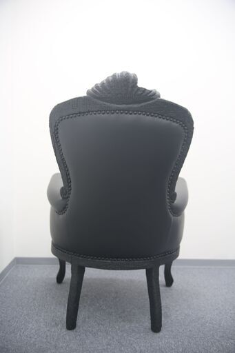 moooi スモークチェア　シングルソファ　本皮　美品　ショールーム展示品　モーイ　高級家具　黒　ブラック　かっこいい
