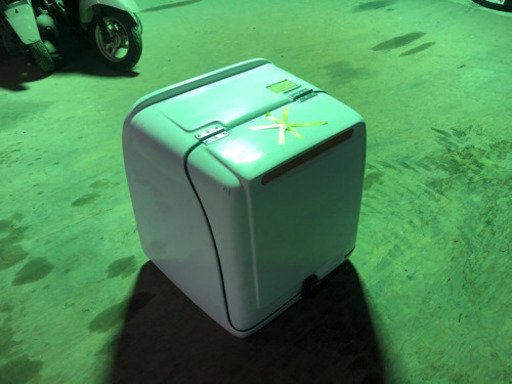 ジャイロシリーズに取付け可能なボックスです。