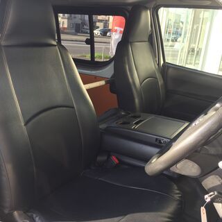 トヨタ　ハイエースバン　スタッドレスタイヤ付き　エンジン型式「1KD」　バックカメラ　リアミラーの画像