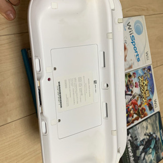 WiiU 本体と　マリオカート　スマブラ　ゼノブレイドクロス　Wiiスポーツの画像