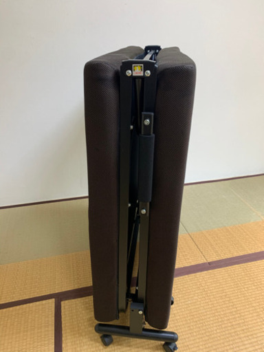 アイリスオーヤマ　折り畳みシングルベット