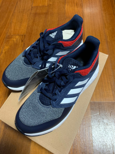 adidasキッズシューズ