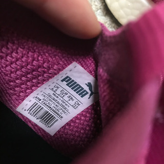 Pumas ランニングシューズ　パープル系の画像