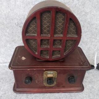 中古のアンティーク調ラジオ、ＦＭ.AM