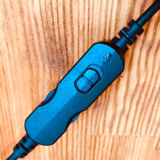 ゲーミングヘッドセットHyperX Cloud Stinger Coreの画像