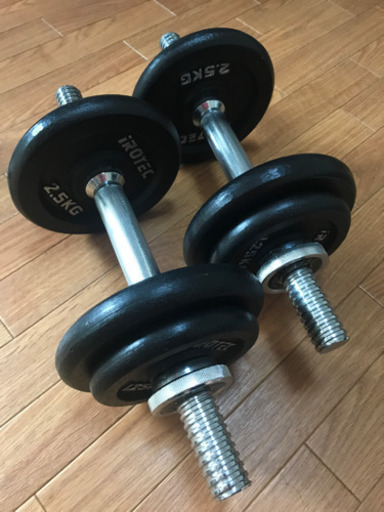 ダンベル30キロ✖︎2、フラットベンチ