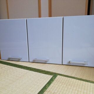 食器棚の上置